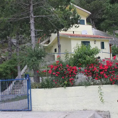 Διαμέρισμα Eagle's Nest *